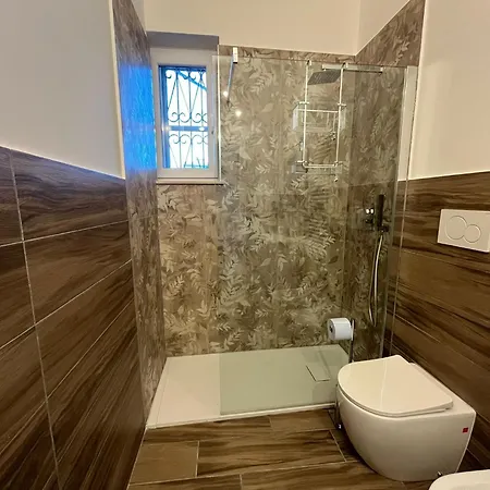 Gardenhouse Divenere * باري